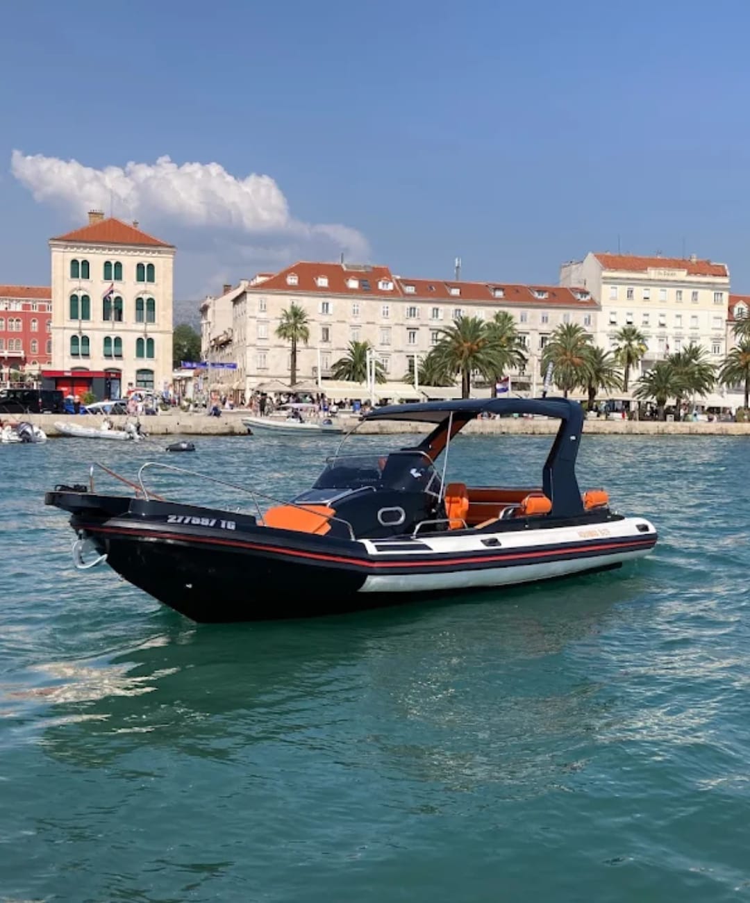Rent a Boat Dalmacija — speedboat on the Adriatic